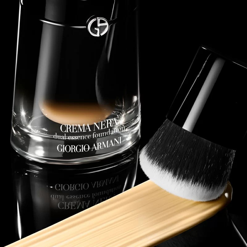 base de maquillaje crema nera dual essence